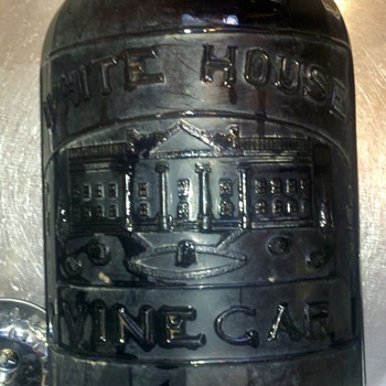 White House vinegar - Bottles