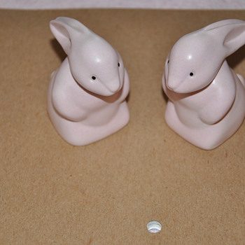 Murrr Murrr Made in Finland Pink Ceramic Bunny Rabbits - Animals