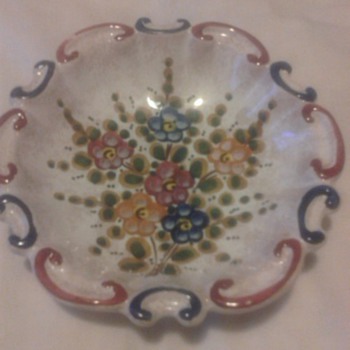 ITALIAN ART POTTERY