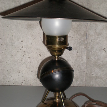 Please help identify this lamp? - Lamps