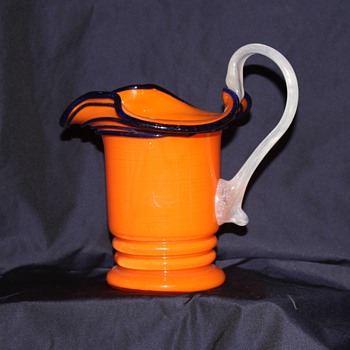 Beautiful Tango Creamer with unusual white handle - Art Glass