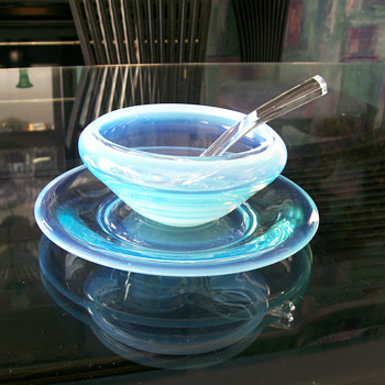 Fostoria Seascape Opalescent Condiment Bowl w/ Underplate & Ladle 1954-58'