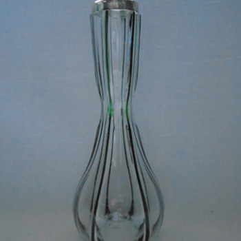 Art Nouveau Vase with Applied Green Glass Threads - Art Glass