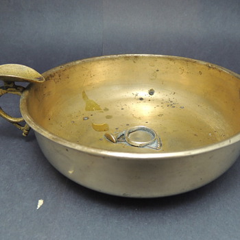 Brass Cigar Bowl: A. Mettahedeh Design India 