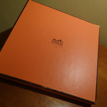 AUTHENTIC VINTAGE HERMES  PARIS -SCARVE BOX 
