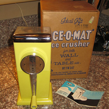 1950's Rival 'Ice-O-Mat - Kitchen