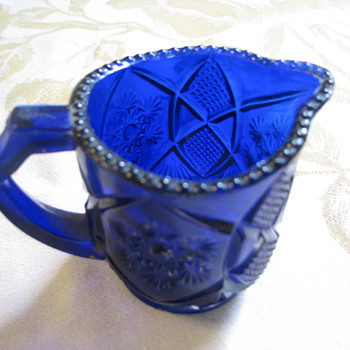 Tiny dark blue creamer - Glassware