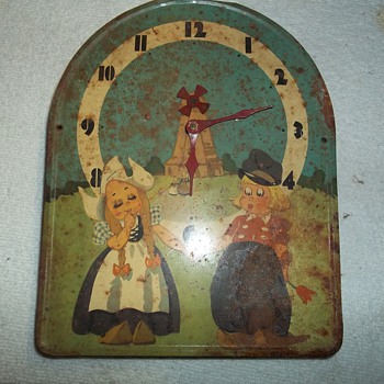 VINTAGE ELECTRIC CLOCK