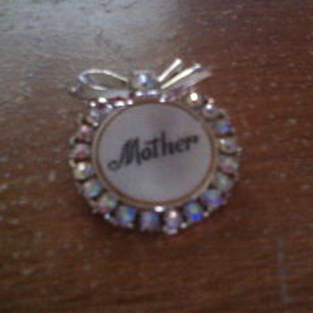My Mothers pin - Costume Jewelry