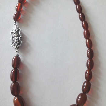 Art deco genuine butterscotch & honey amber necklace, rare silver clasp.