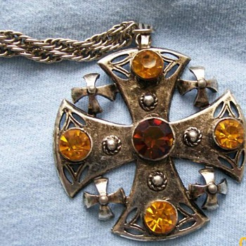 Vintage Maltese Cross signed on back Weiss  - Costume Jewelry