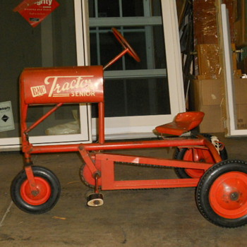 19?? BMC Senior Pedal Tractor - Model Cars