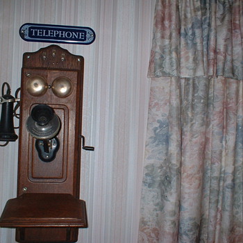 Wall Telephone