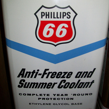 Antifreeze 1 gallon cans - Petroliana
