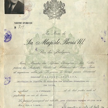 1943 Diplomatic Bulgarian passport - Paper