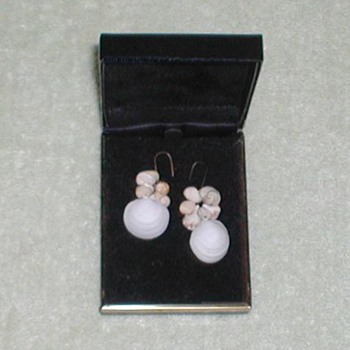 Ladies Seashell Earrings