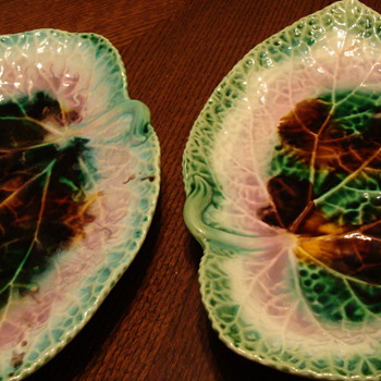 leaf plates - Art Pottery