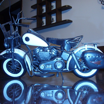 made of Tin Mortorcycle - Model Cars