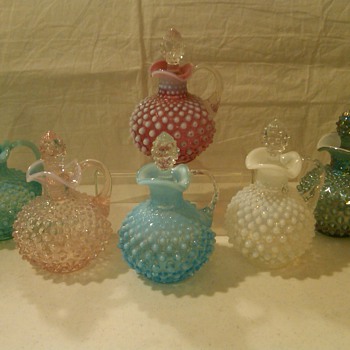 COLLECTION OF FENTON OIL/VINEGAR CRUETS 