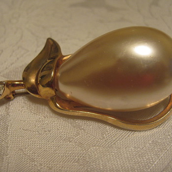 Favorite Brooch Unsigned