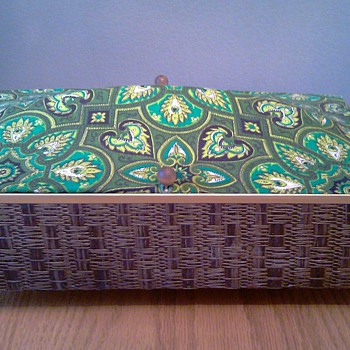Mid Century Bunwarmer
