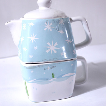 Anyone Here Know Starbucks Mugs?...Need a ID Of What I Found!