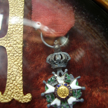 More Old intriguing French medals... - Military and Wartime