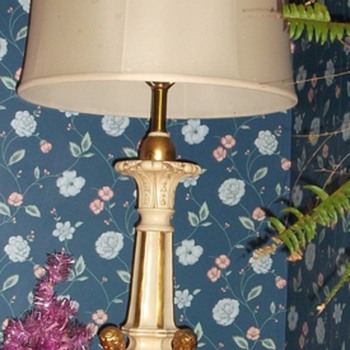 French Provincinal Table Lamp with cherubs - Lamps