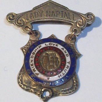 Vintage/Antique Lady Naptali Pin - Medals Pins and Badges