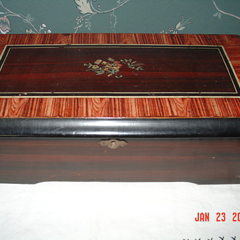 Victorian Era...8 Song Swiss Cylinder Music Box...Plays And Sounds Beautiful - Victorian Era