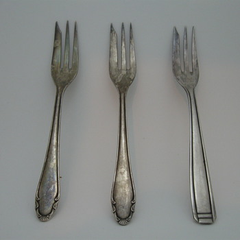 Silver Plated Forks Marked "Erjo" 90