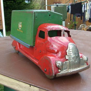 BOOMAROO REMOVAL TRUCK - Model Cars