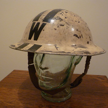 British WWII Senior Wardens steel helmet. 1939 - Military and Wartime