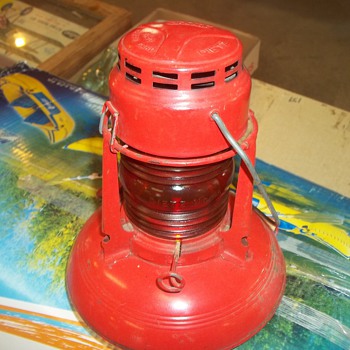 VINTAGE RAILROAD LAMP