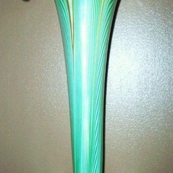 QUEZAL  LILY VASE c. 1905