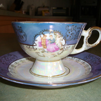 cup and saucer - China and Dinnerware