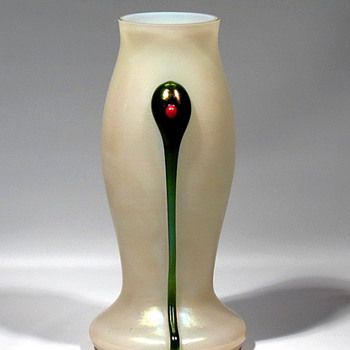 Kralik Mother of Pearl