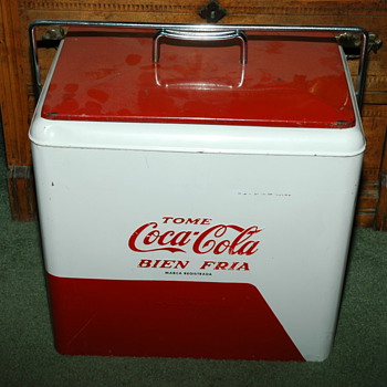 Coca-Cola red white ice box