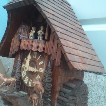 Cnn anyone tell me about this clock please?