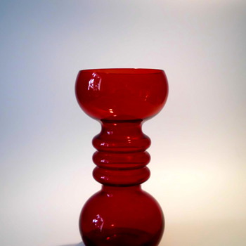 Red vases by Tamara Aladin for Riihimäen Lasi - Art Glass