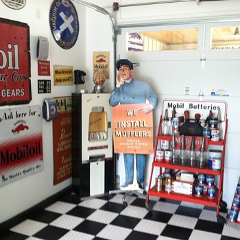 More from my mobil Garage - Petroliana