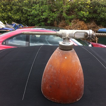 Mobil oil dispenser  - Petroliana
