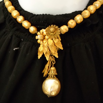 Early Miriam Haskell Faux Pearl Necklace - Costume Jewelry