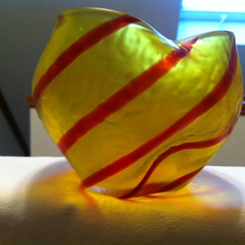 A great Kralik Candy Cane pattern rose bowl - Art Glass
