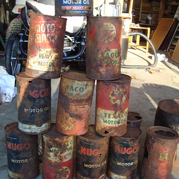 old rusted tin cans 