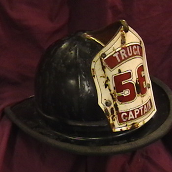 Chicago Firefighter  Captain's Helmet