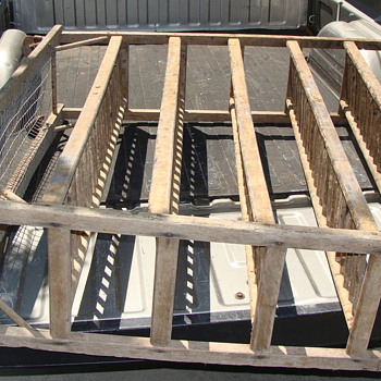 Antique Bakery cooling rack.Need advise. - Furniture