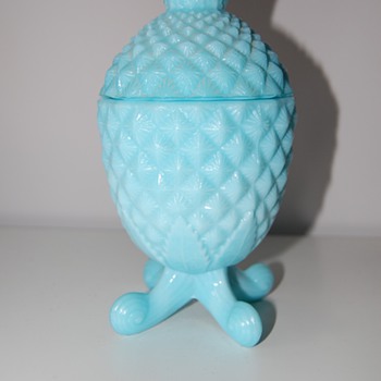 Pineapple pot in original vaseline-glass France . - Art Glass