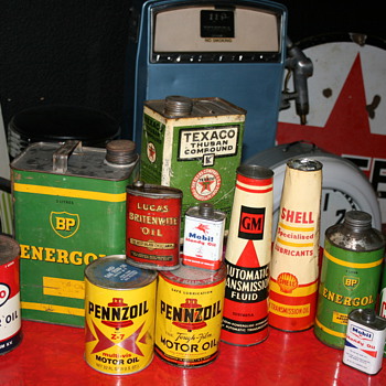 oil cans collection