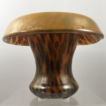 Loetz "Mandarin mit rotem Krösel" Mushroom vase, PN unknown, ca. 1927 - Art Glass
